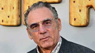 نجم “سينفيلد” مايكل ريتشاردز يكشف عن تشخيصه بسرطان البروستاتا