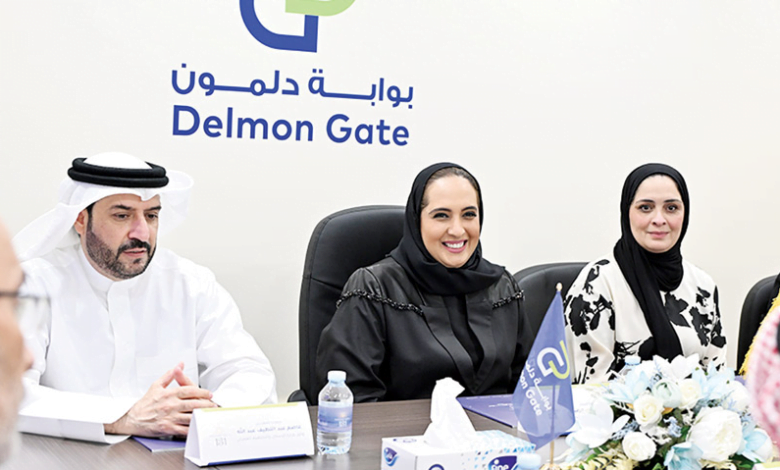 ضمن مشاريع برنامج حقوق تطوير الأراضي الحكومية:بدء الأعمال الإنشائية لمشروع تنفيذ 131 وحدة سكنية بمدينة سلمان بالشراكة بين «الإسكان» و«بوابة دلمون»