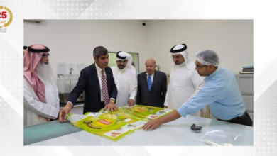 وزير الصناعة والتجارة يزور عددا من المصانع في مدينة سلمان الصناعية