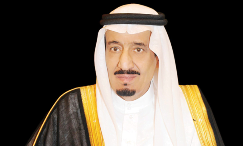 العاهل السعودي يتعالج من التهاب في الرئة