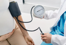 هل تورط ميسي في الفساد مع رئيس الاتحاد الأوروبي لكرة القدم؟