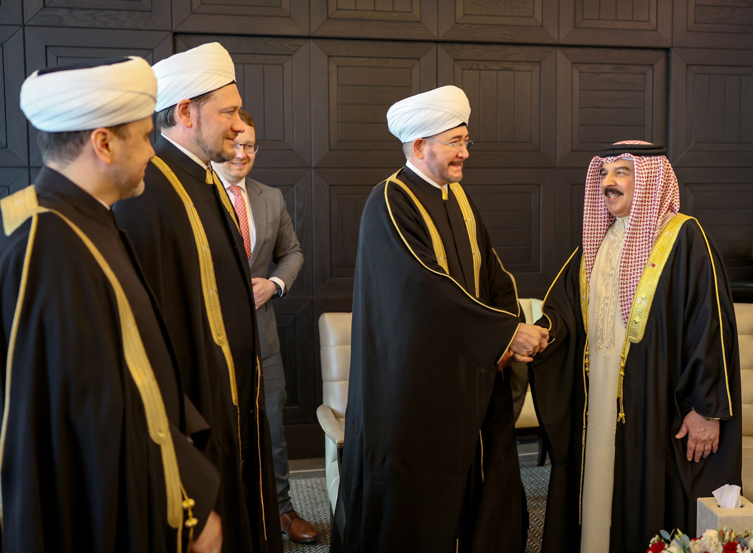 جلالة الملك المعظم يستقبل رئيس الإدارة الدينية لمسلمي روسيا الاتحادية رئيس مجلس شورى المفتين