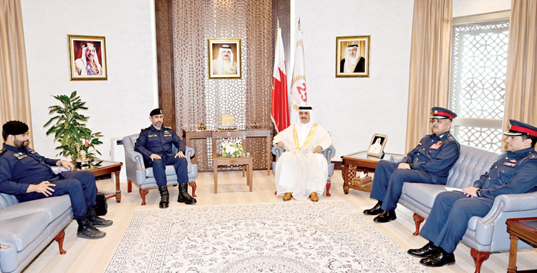 وزير الداخلية يؤكد تعزيز مجالات التعاون الأمني وتبادل الخبرات مع الكويت