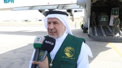 الربيعة: أسقطنا مساعدات بغزة لكسر إغلاق المعابر